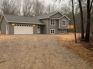 12706 Heintzelman Ave NE, Cedar Springs, MI 49319