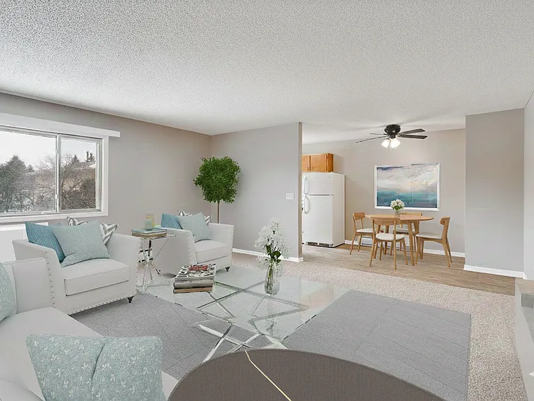 Moore Lake Apartments — Photo 9