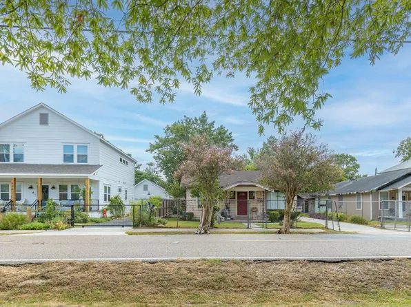 908 Northwood St, Houston, TX 77009