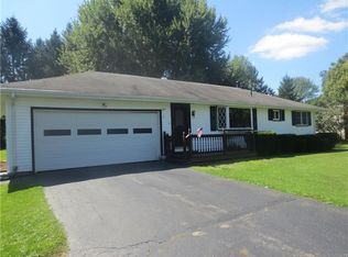 3720 Morefield Rd, Hermitage, PA 16148