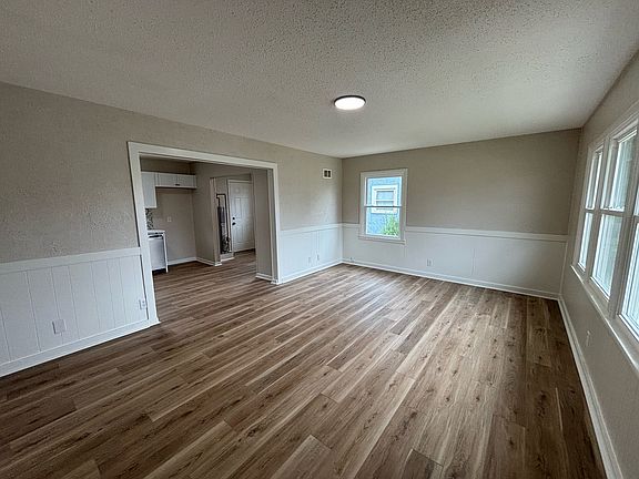 2nd image of 1649 S Saint Clair Ave