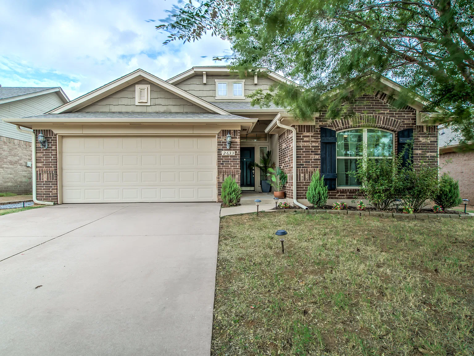 3 bed, 1841 sqft, $2,295 — Photo 4