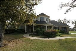 4th image of 607 Royal Lakes Blvd