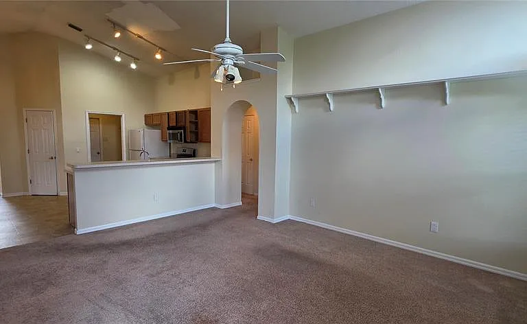 2546 Siena Way — Photo 24