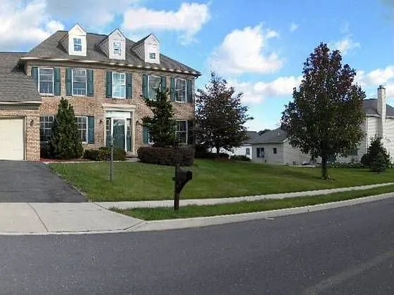 5325 Joshua Rd photo 1