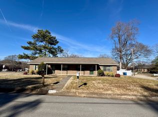 424 W Woodland Rd, Florence, AL 35630