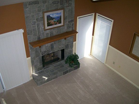 5th image of 118 Cherrybrook Dr