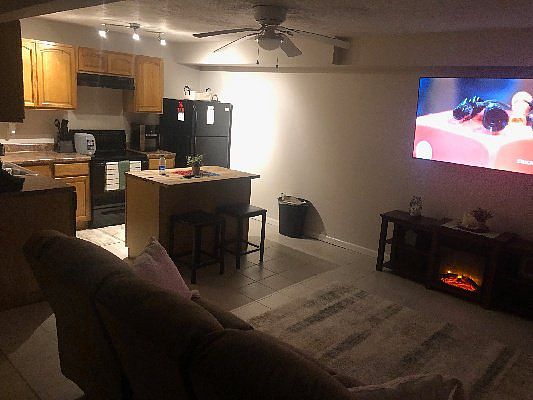 4th image of 7325 Wildwood Ct Unit 2