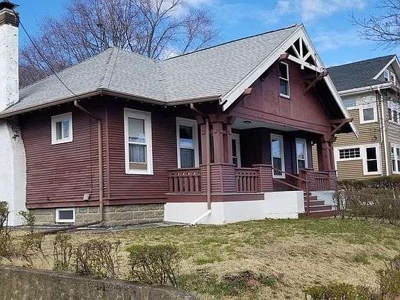 2nd image of 31 Belmont St