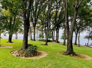 5244 Lakeview Cir, Malakoff, TX 75148