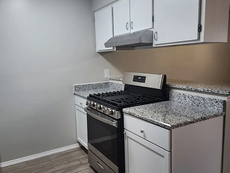 6568 Harbour Blvd — Photo 9