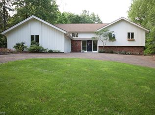 260 Applebrook Dr, Chagrin Falls, OH 44022