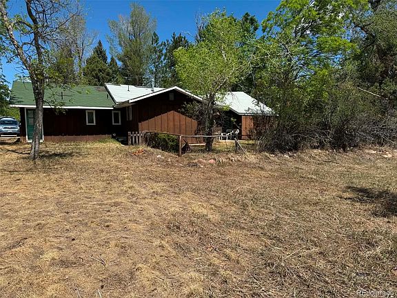 4th image of 1400 Kalmia Avenue