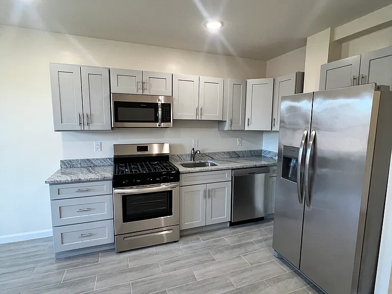 155 EVERGREEN PLACE — Photo 24