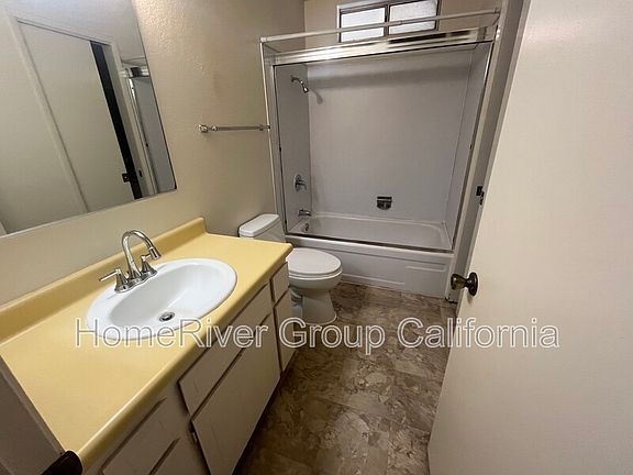 4th image of 3009 Olive Glen Ct