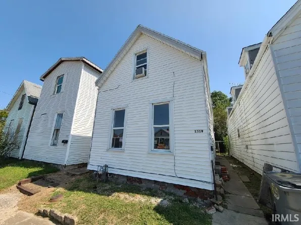 1319 Oakley St, Evansville, IN 47710