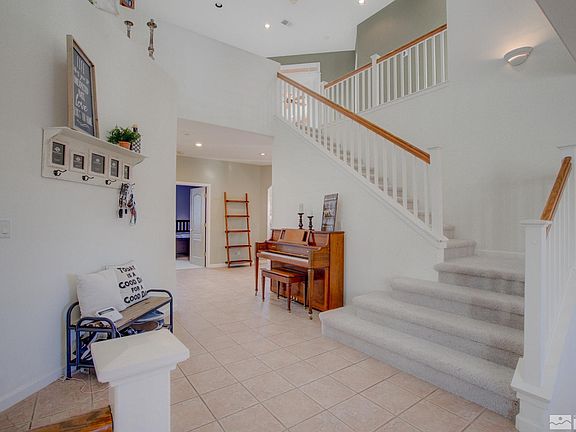 3rd image of 6804 Cinnamon Dr