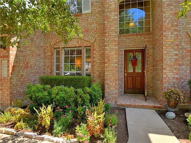 1st image of 2822 Bluejay Dr