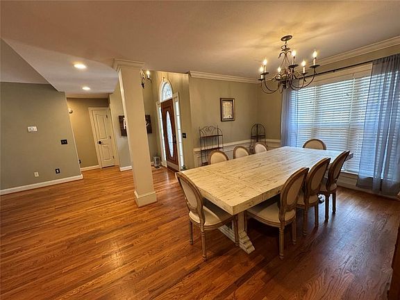 5th image of 10198 Tall Pine Pl
