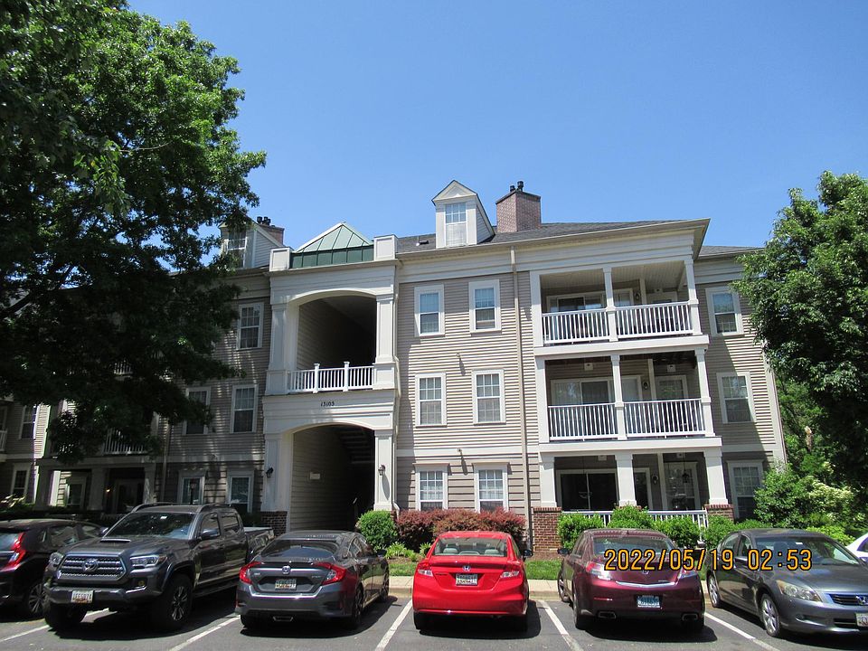 Front of building. Unit faces back side.
