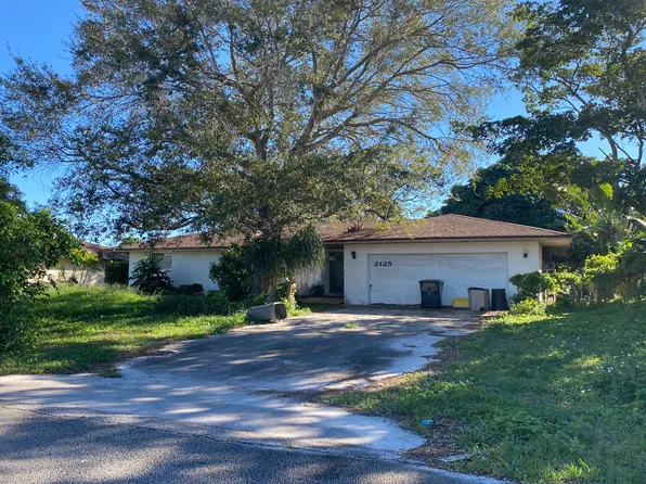 2125 Mark Ave, Lake Worth, FL 33461