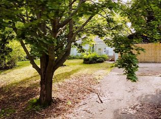 3670 Robin Ln, Minnetonka, MN 55305