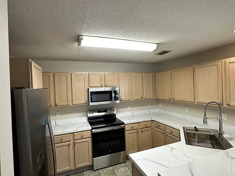 5035 Mint Hill Ct — Photo 8