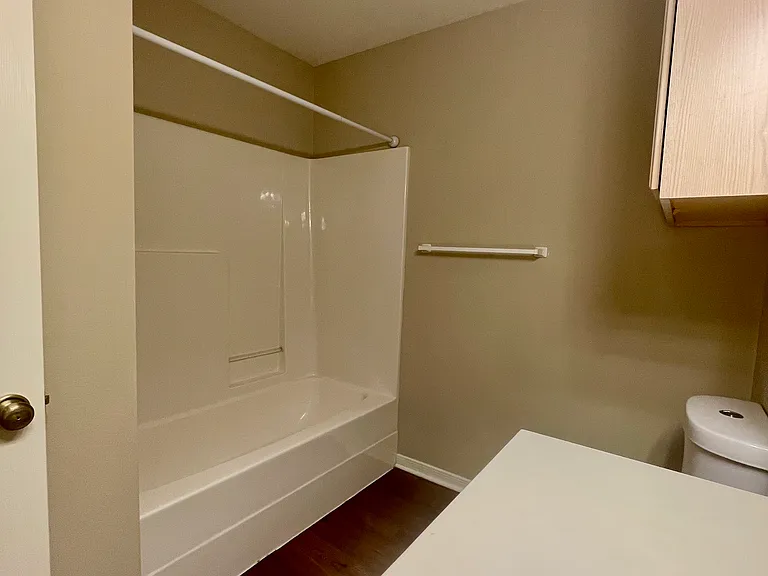 108 Versailles St — Photo 9