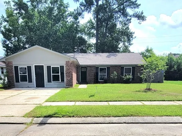 625 Ridgewood Dr, Mandeville, LA 70471