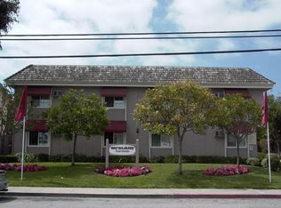423 W Bay St APT 10, Costa Mesa, CA 92627