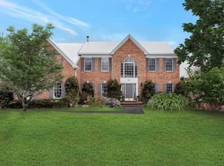 13 Revere Ct, Somers, NY 10589