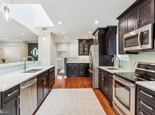 15707 Sycamore Ln, Rockville, MD 20853