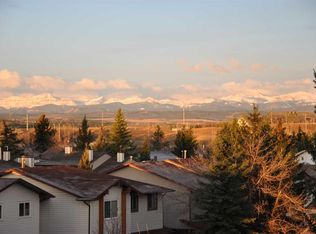 11170 W 30th St SW #302, Calgary, AB T2W6J2