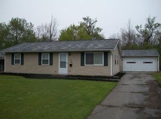 506 Crickett Rd, Chardon, OH 44024
