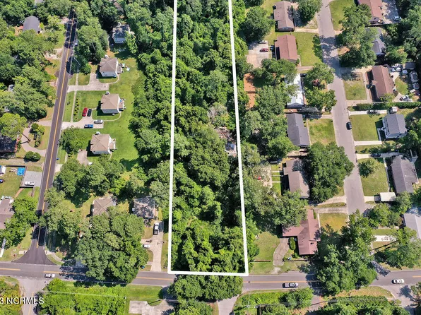 3917 Wilshire Boulevard, Wilmington, NC 28403