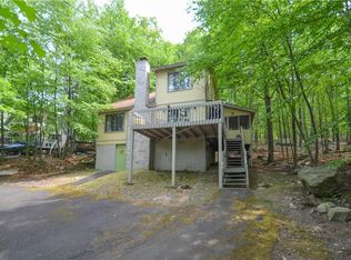 208 Regent St, Bushkill, PA 18324