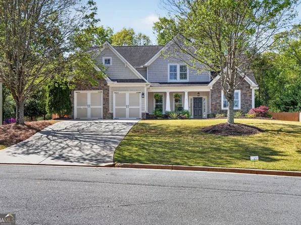 8230 Gracen Dr, Gainesville, GA 30506