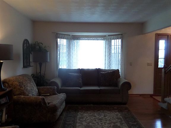 5th image of 943 Burnwyck Dr