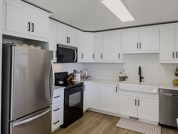 5th image of 137 McGill Rd #46