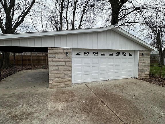 3rd image of 8002 Jonquil Dr