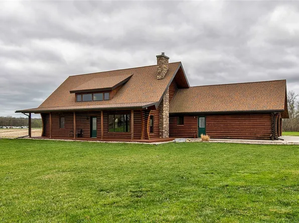 2023 Woody Ct, Prole, IA 50229