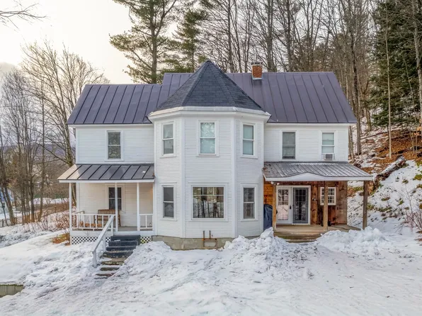 6 Gleascott Avenue, Ludlow, VT 05149