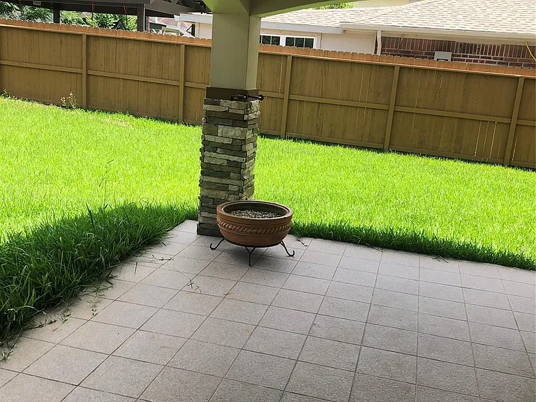 8311 Chelsea Bend Ct — Photo 18