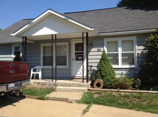 208 W College St, Scio, OH 43988