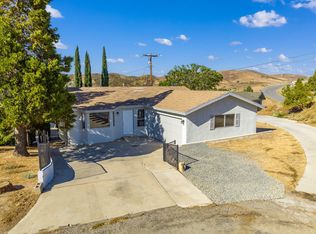 14805 Nearside Dr, Lake Hughes, CA 93532