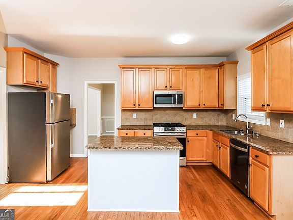 5th image of 434 Hunt Creek Dr