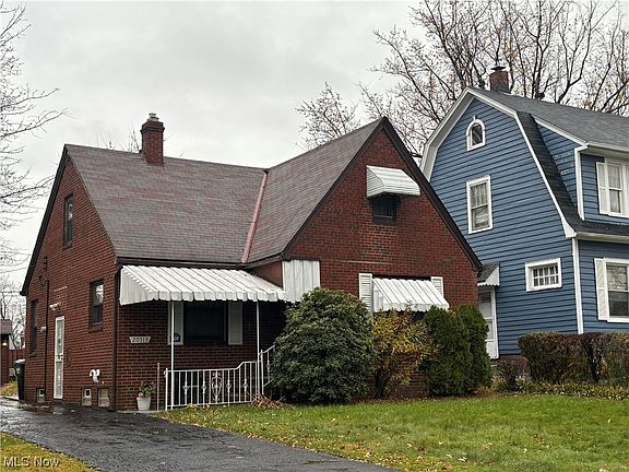 4th image of 20513 Ridgewood Ave