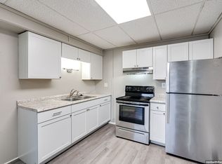 405 School St #1, Wrightstown, WI 54180