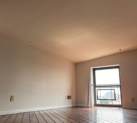4th image of 2032-42 S Juniper St #B15898b17