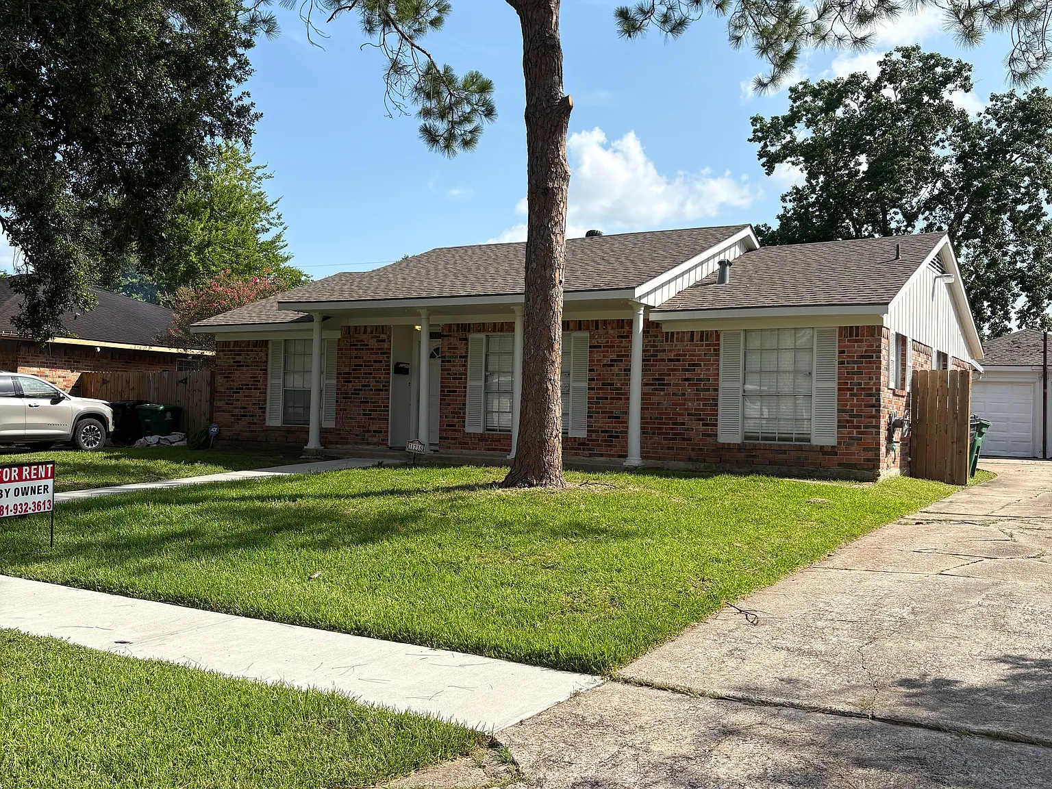 4 bed, 1801 sqft, $1,950 — Photo 2